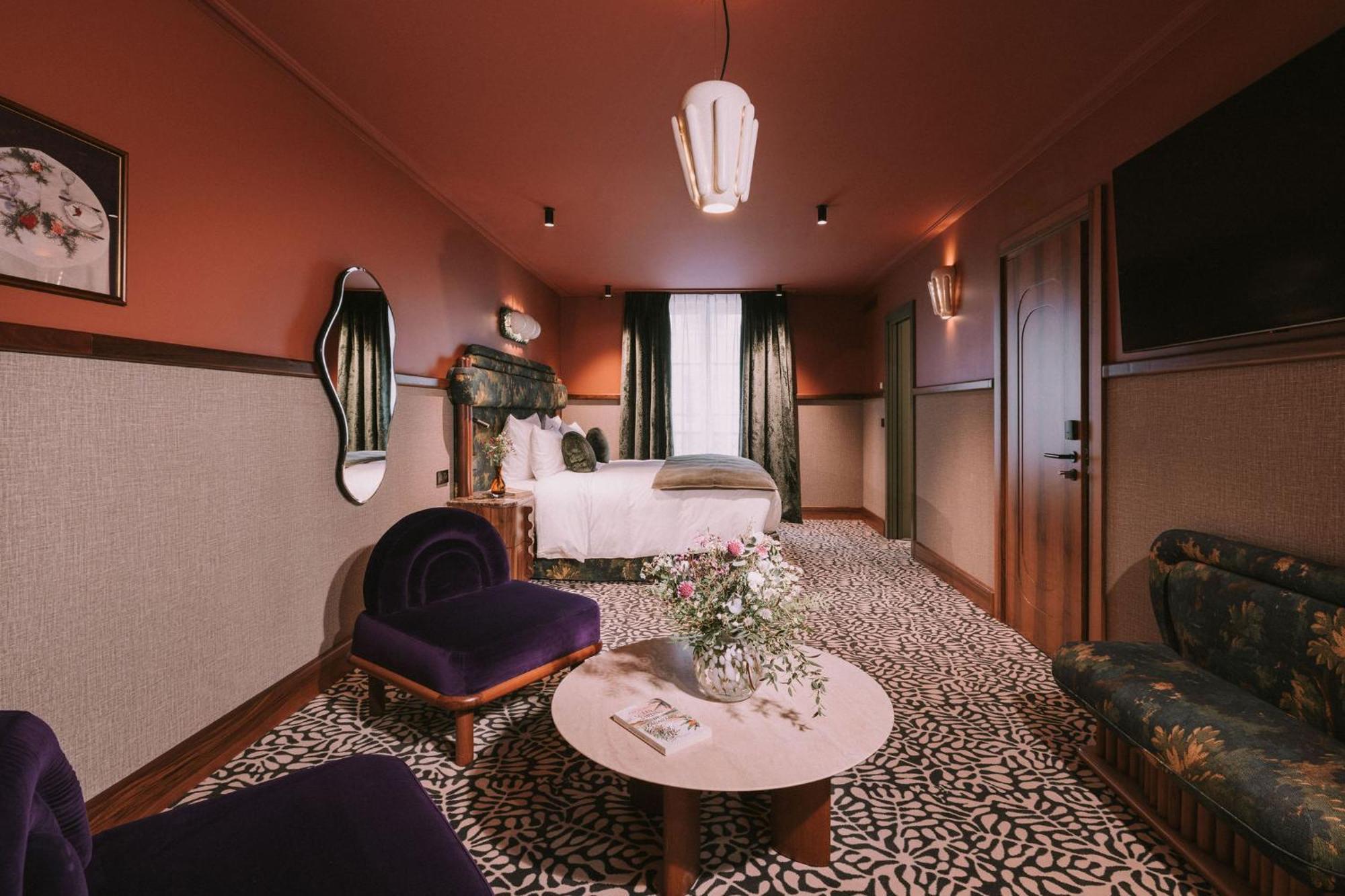 1.75 Paris La Treve Hotel Екстериор снимка