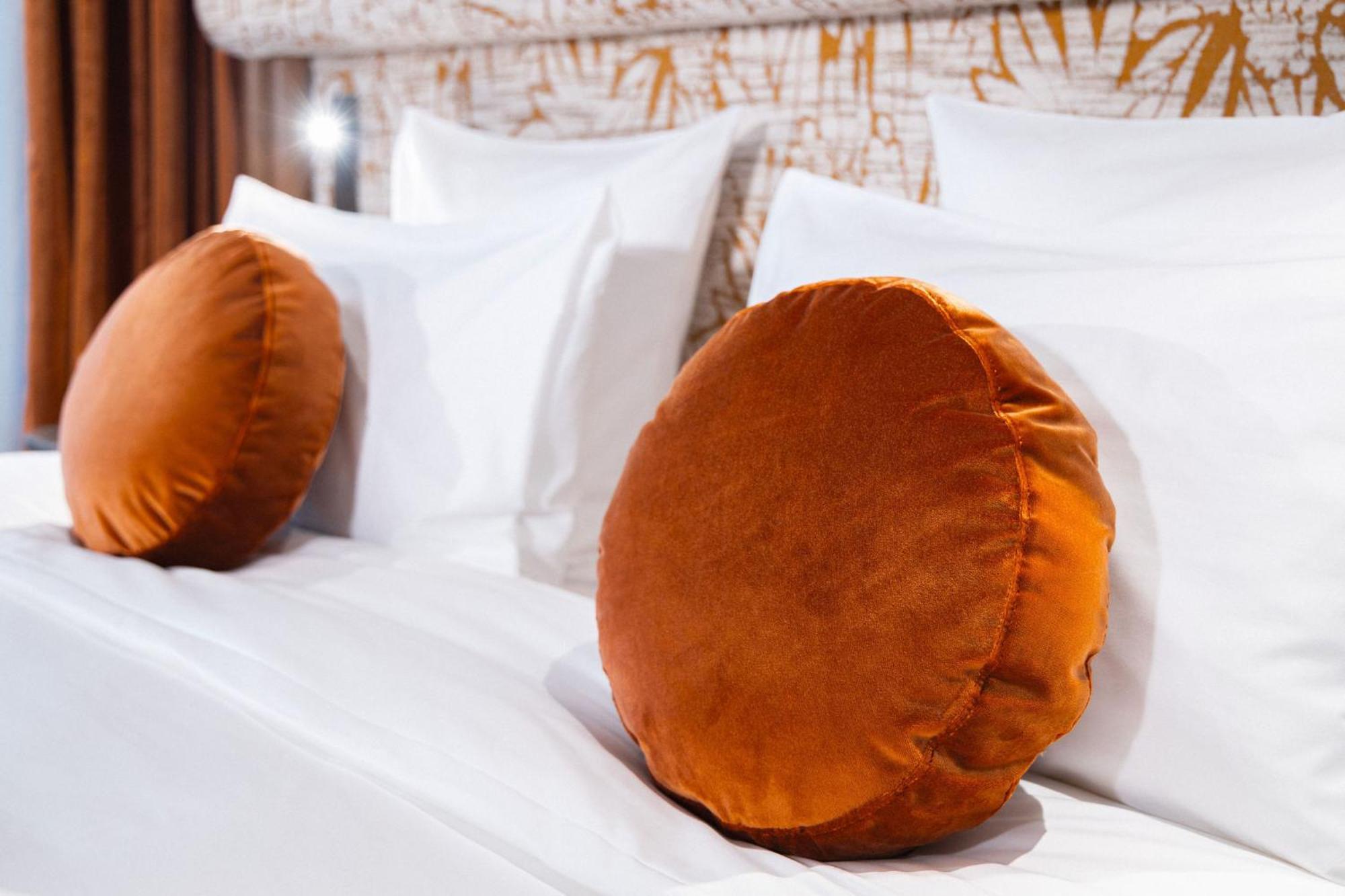 1.75 Paris La Treve Hotel Екстериор снимка
