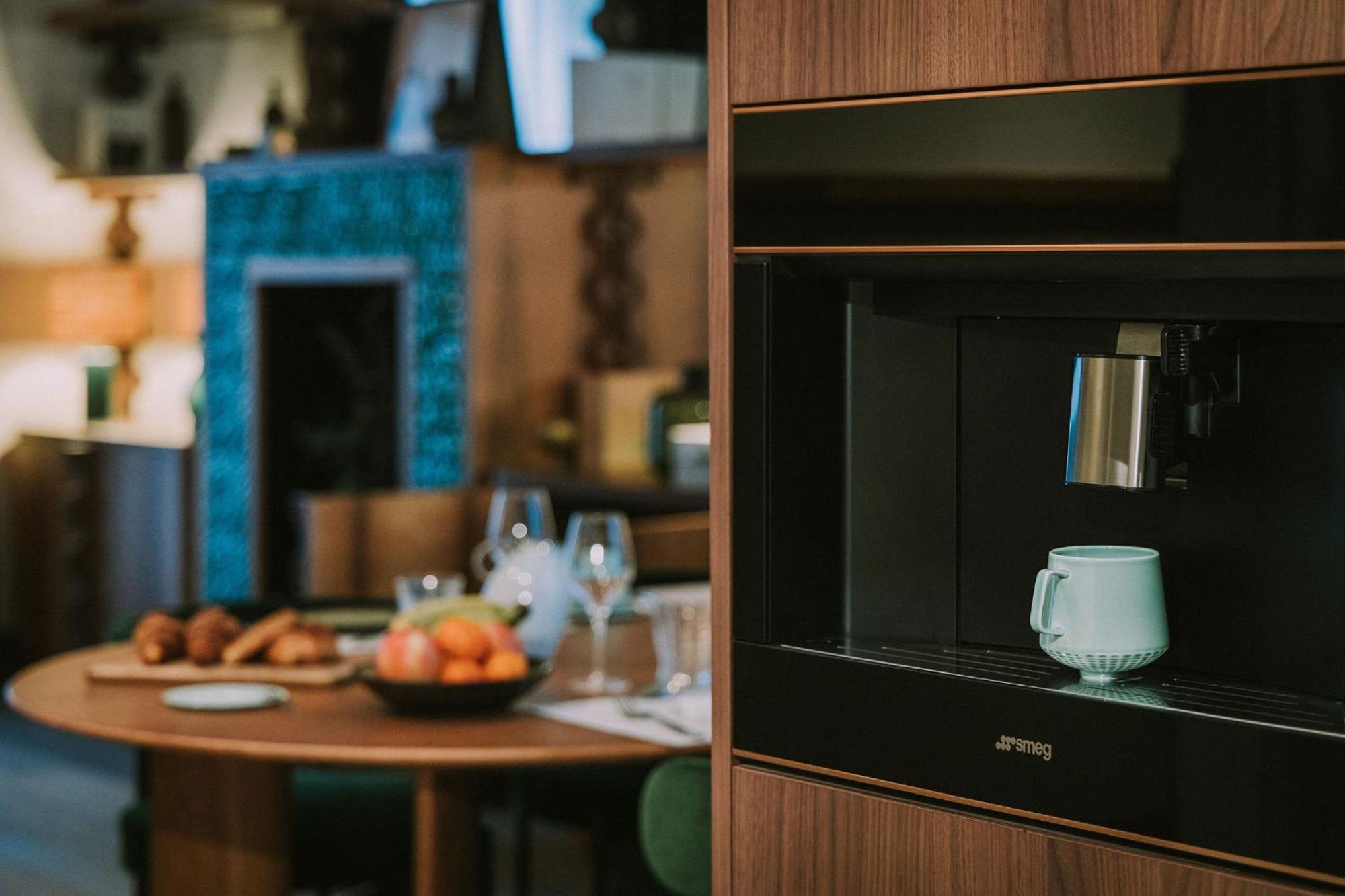 1.75 Paris La Treve Hotel Екстериор снимка
