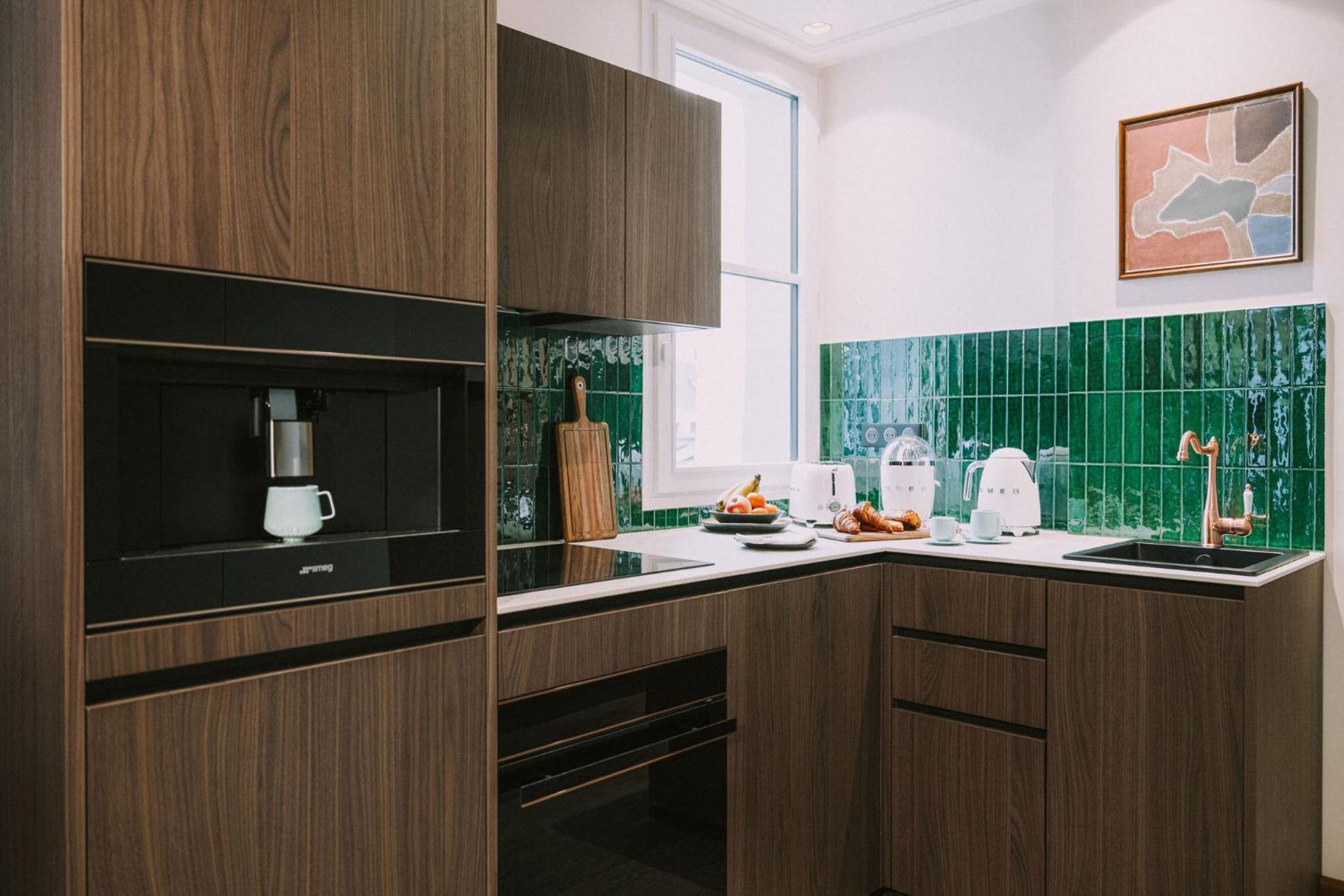 1.75 Paris La Treve Hotel Екстериор снимка